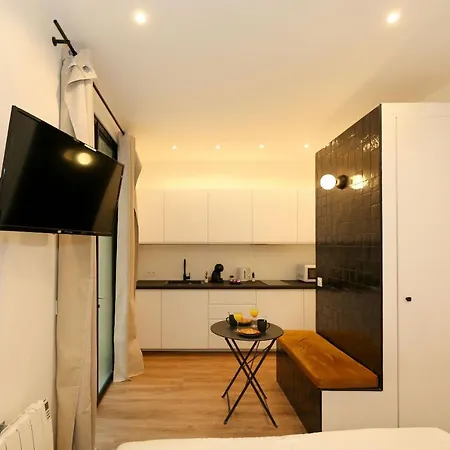 Fonctionnel Equipe Proche Metro - 2p - Flat-guest פריז