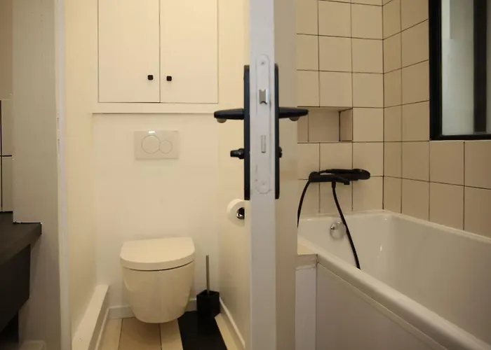Fonctionnel Equipe Proche Metro - 2p - Flat-guest شقة *